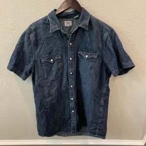 Levi’s jean button down short sleeve shirt